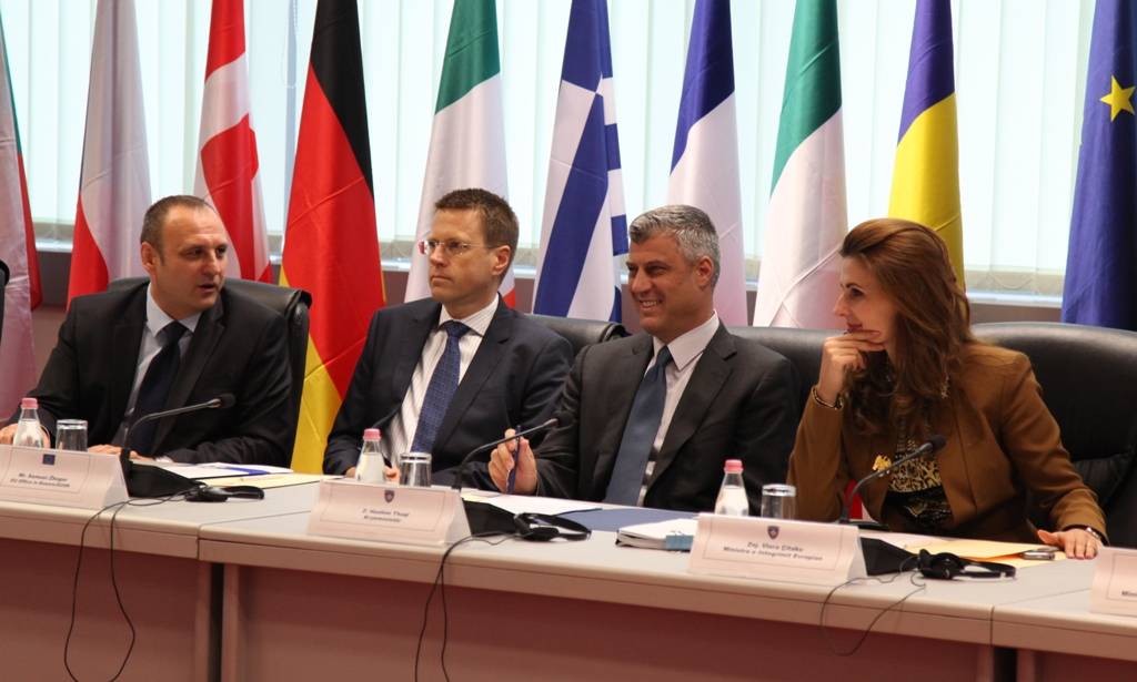 Mbahet takimi me Kryetarë të Komunave dhe Këshillat Komunal të Sigurisë në Bashkësi