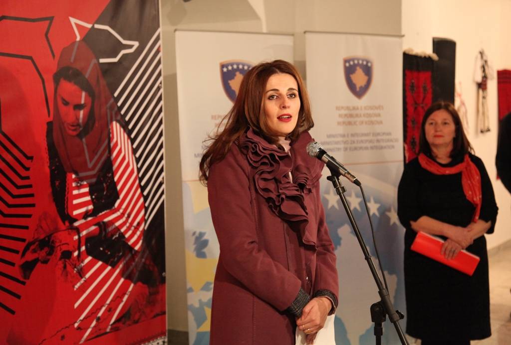 Gratë ndër shekuj – Ekspozita ‘100 produkte për 100 vjetorin e pavarësisë’