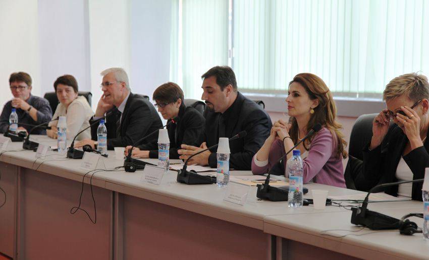 Ministarka Çitaku učestvovala u konferenciji za “Prava LGBT zajednice na Kosovu”