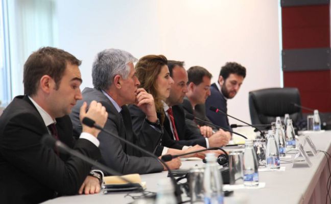 Ministrja Çitaku mbajti një takim me zyrtarët që nderlidhen me velersimin e procesit të liberalizimit të vizave