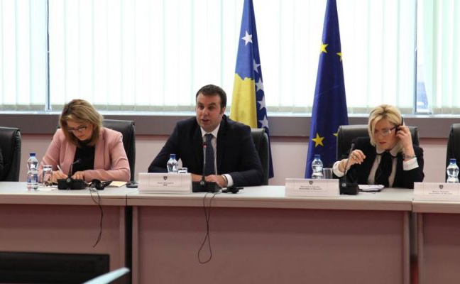 Kosova dhe BE-ja diskutojnë për politika sociale dhe të punësimit, arsimin, hulumtimet dhe shoqëritë informative në Prishtinë