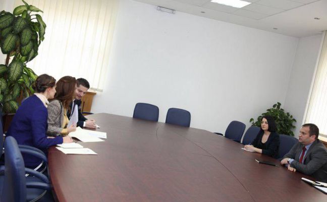 Ministrja Çitaku, takoi sot Kryetarin e Komunës së Prishtinës