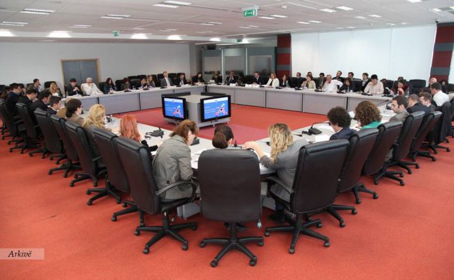 Diskutohet progresi në fushën e Ekonomisë, Kontrollit Financiar dhe Statistikave