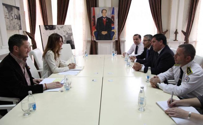 Ministrja Çitaku vazhdon agjendën e koordinimit me kryetar të komunave