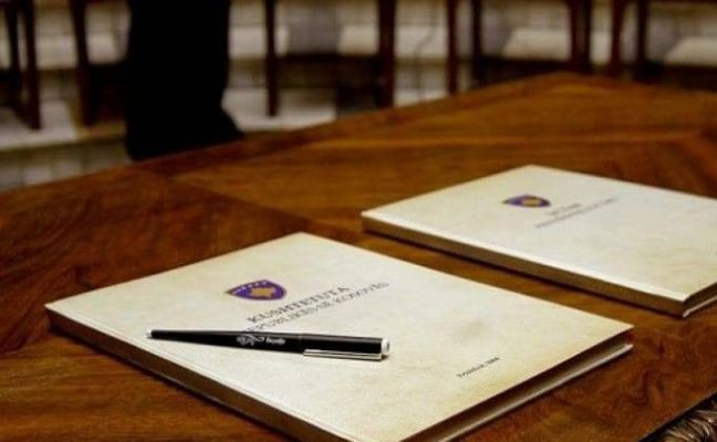 Ministrja Hoxha uron Ditën e Kushtetutës, Kushtetuta është frymëzim për vlerat integruese