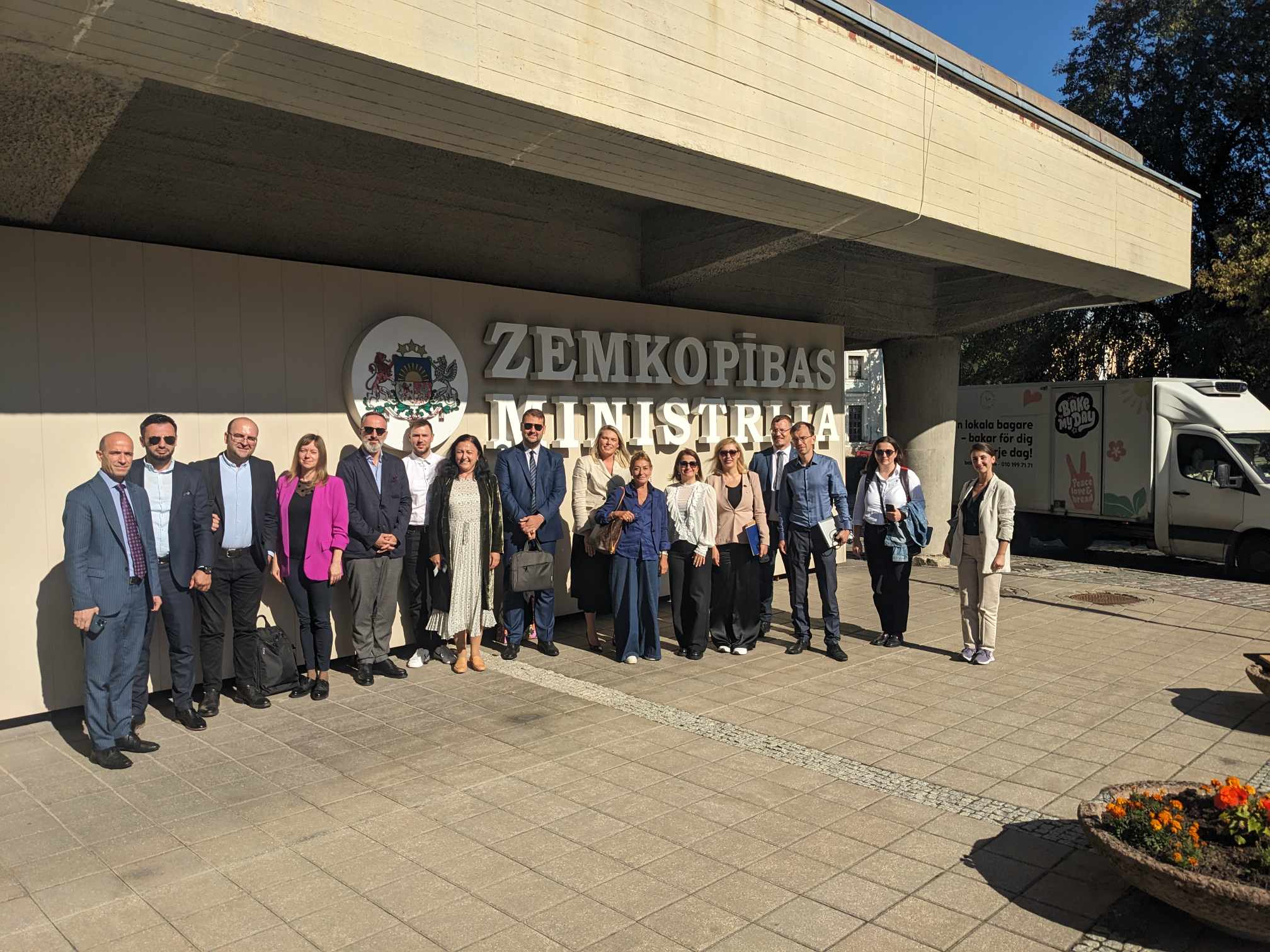 Ostvarena   je zvanična poseta delegacije Kosova Letoniji radi pripreme za upravljanje fondovima EU-a.