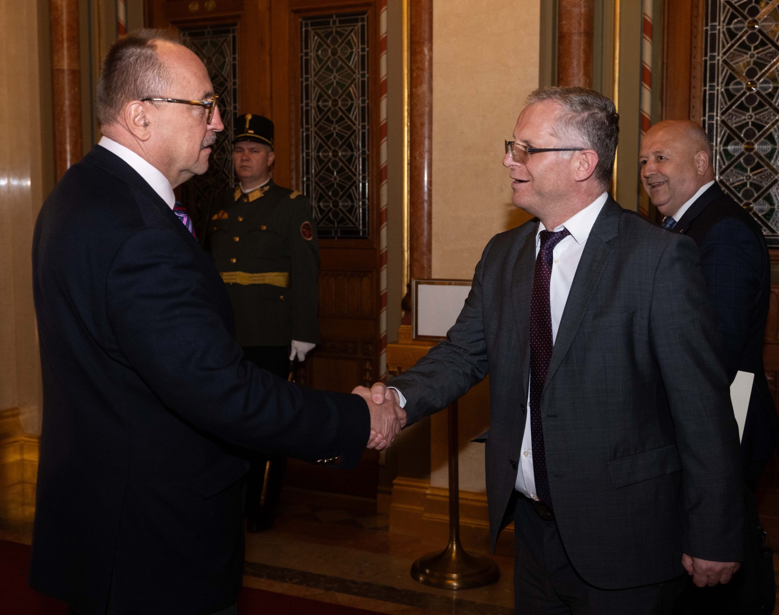 Zëvendëskryeministri Bislimi u takua me Kryetarin e Komitetit për Punë të Jashtme të Hungarisë, Zsolt Nemeth
