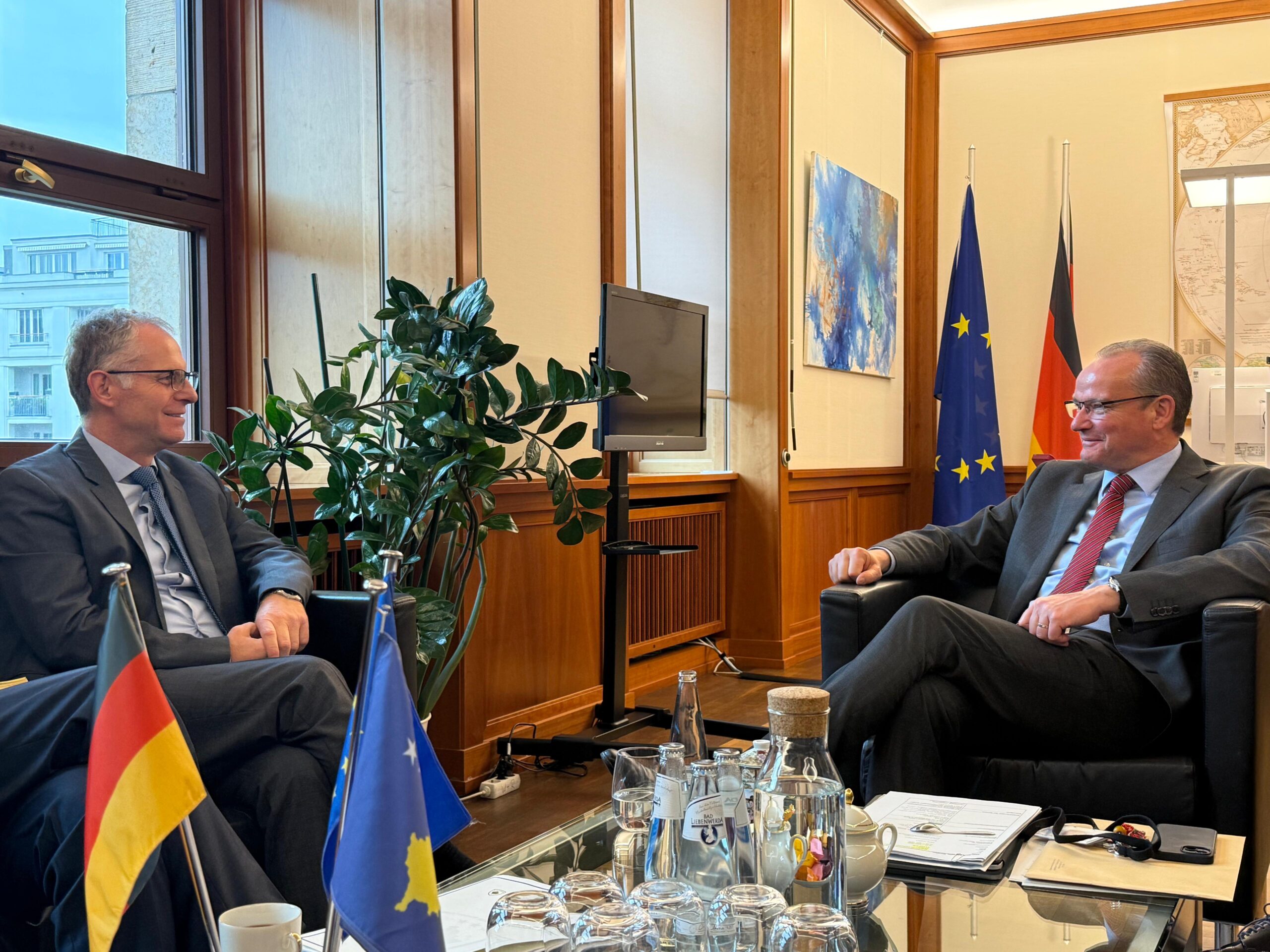 Zëvendëskryeministri Bislimi u mirëprit nga Ministri i Shtetit për Evropë i Gjermanisë, Gunther Krichbaum